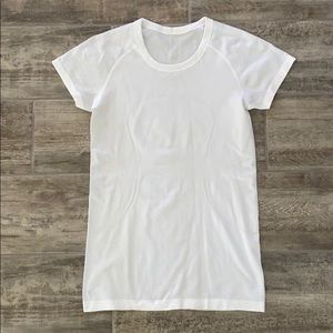 Lululemon Swiftly Tech Short Sleeve